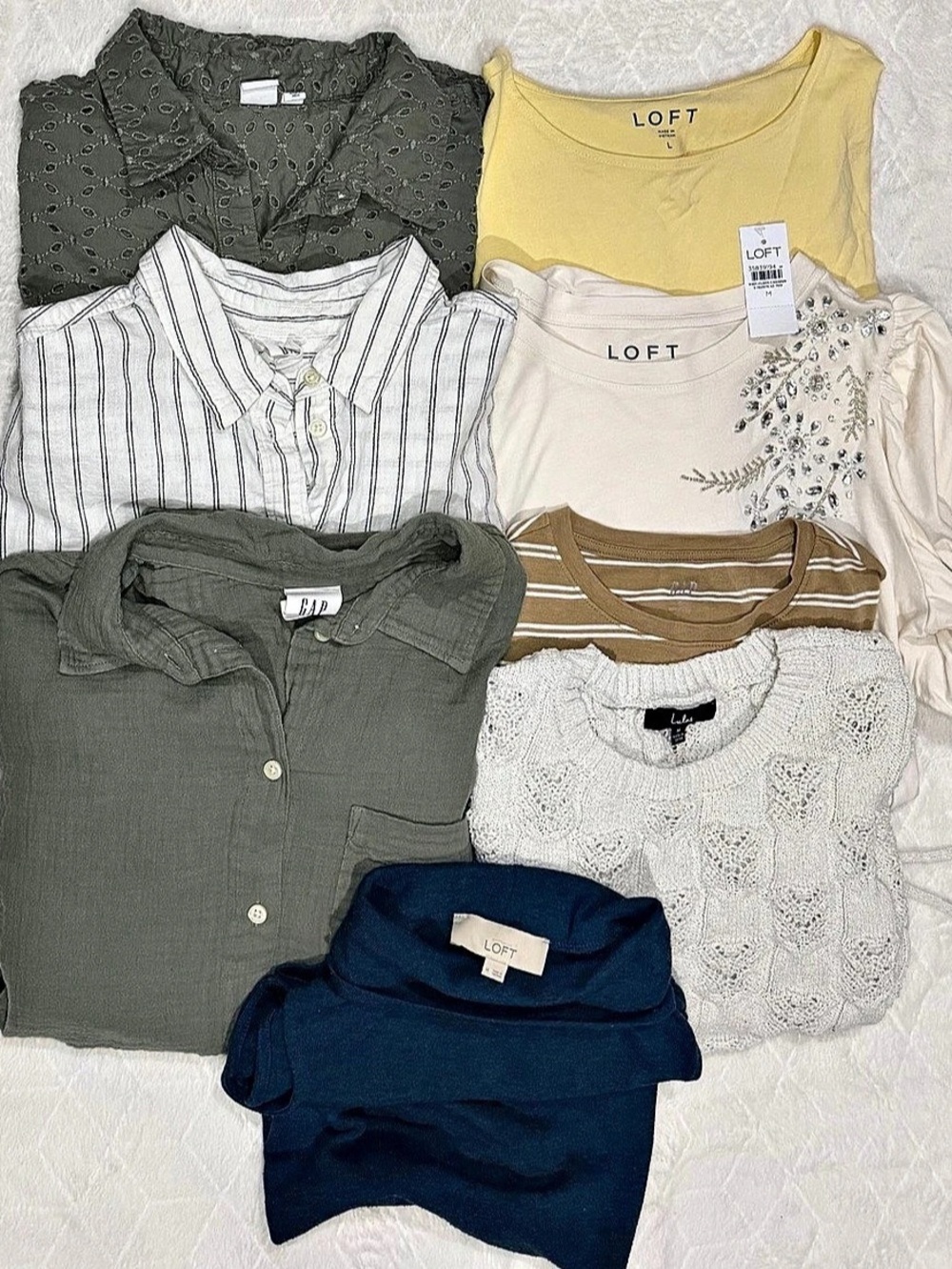 LOFT GAP & Lulu Women’s Clothing Bundle M/L – 8 Pieces